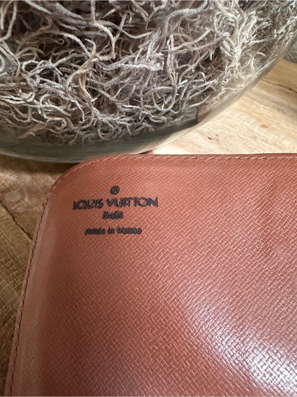 Louis Vuitton Monogram Canvas Messenger Bag with Tan Leather Trim - Picture 9 of 15